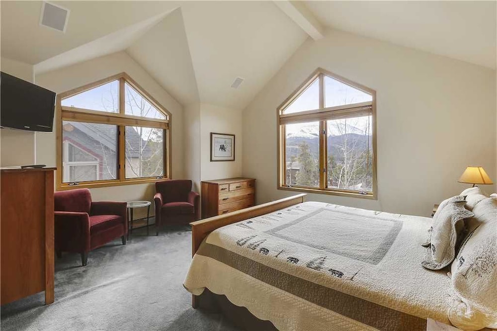 Pines 103 4 Bedroom Ski In Out Town House