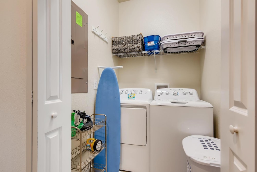 4801 ML - Ideal Retreat Townhome Oasis With Pool - Image 3