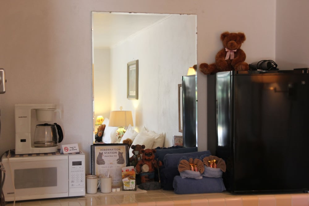 Black Bear Inn