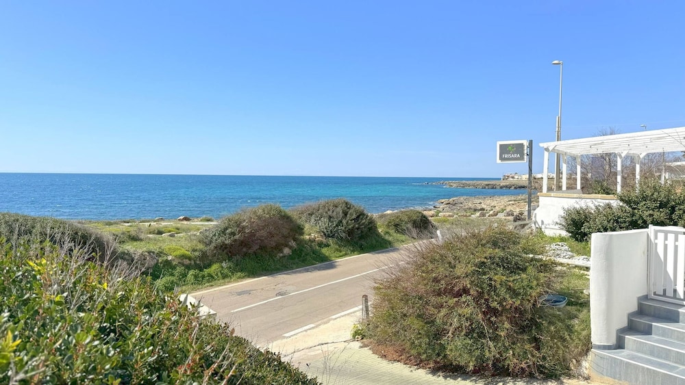 Villetta Charme 2 in Capilungo 5 Guests by the sea