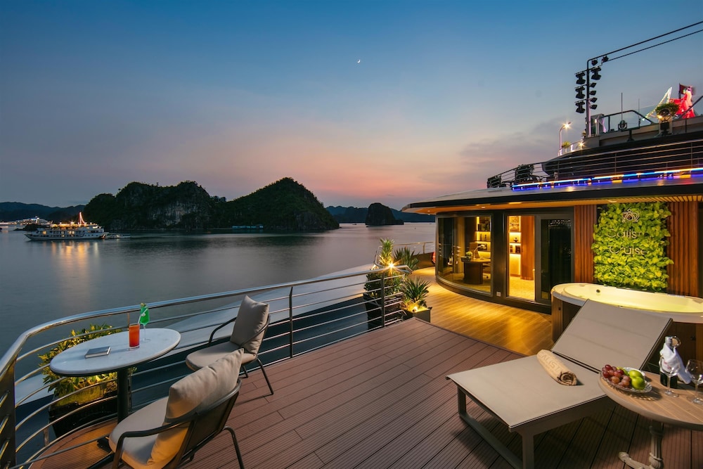 Calista Luxury Cruise