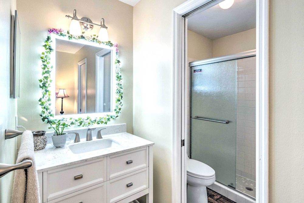 North Port Garden Home: Florida Room, Lanai!