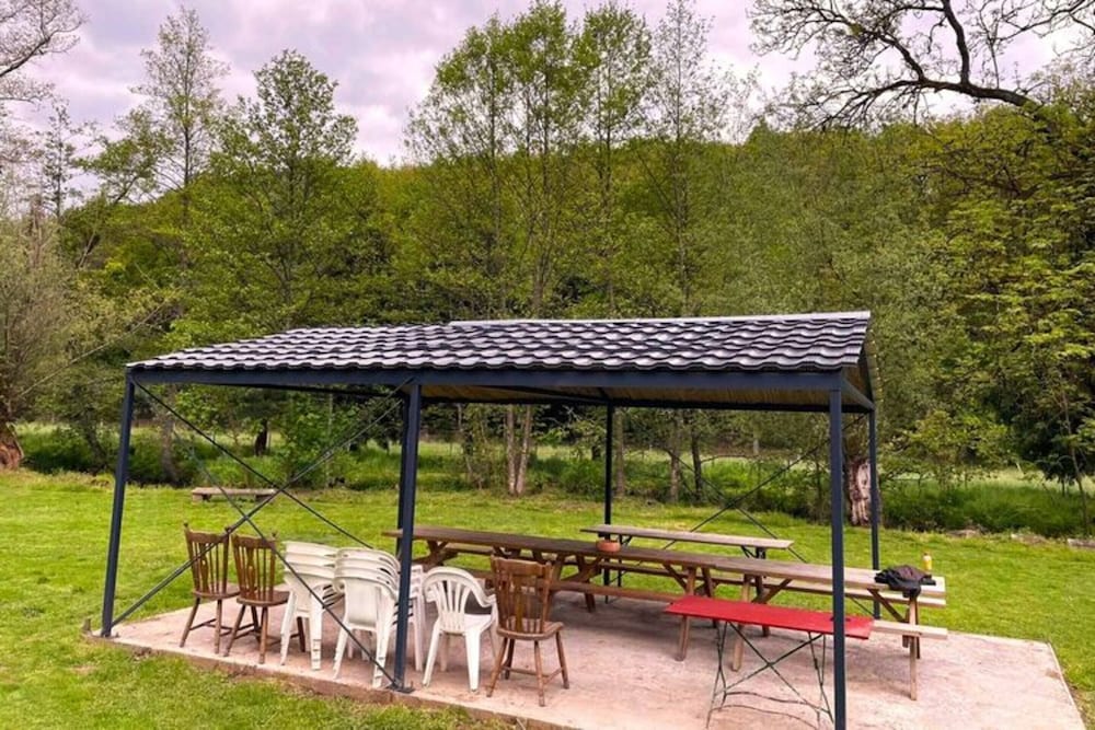 Charming Chalet in Falaen by River & Chateau
