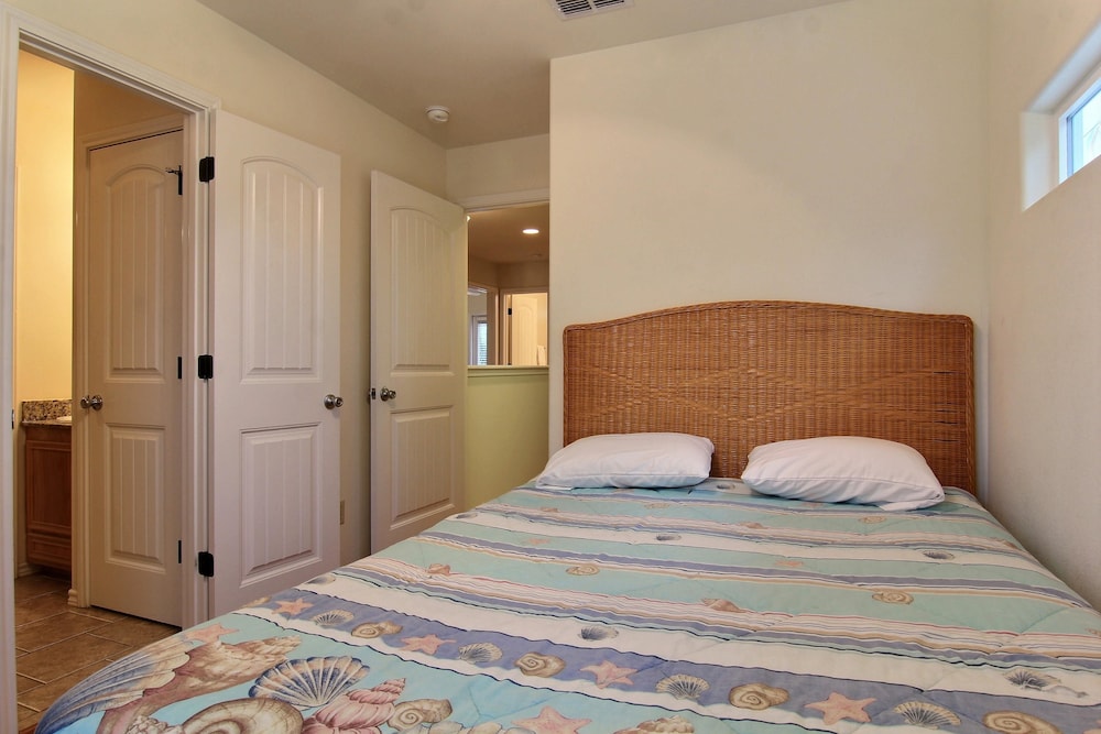 Maria s Beach Getaway GSC1