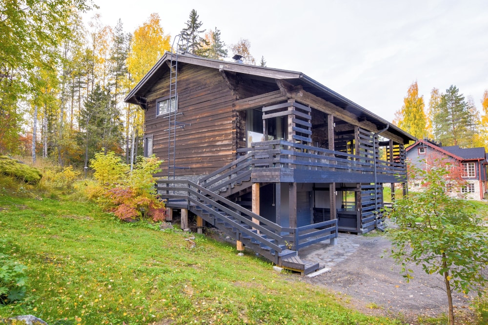 Comfy Cabin in Tahko with Hot Tub. Private Sauna