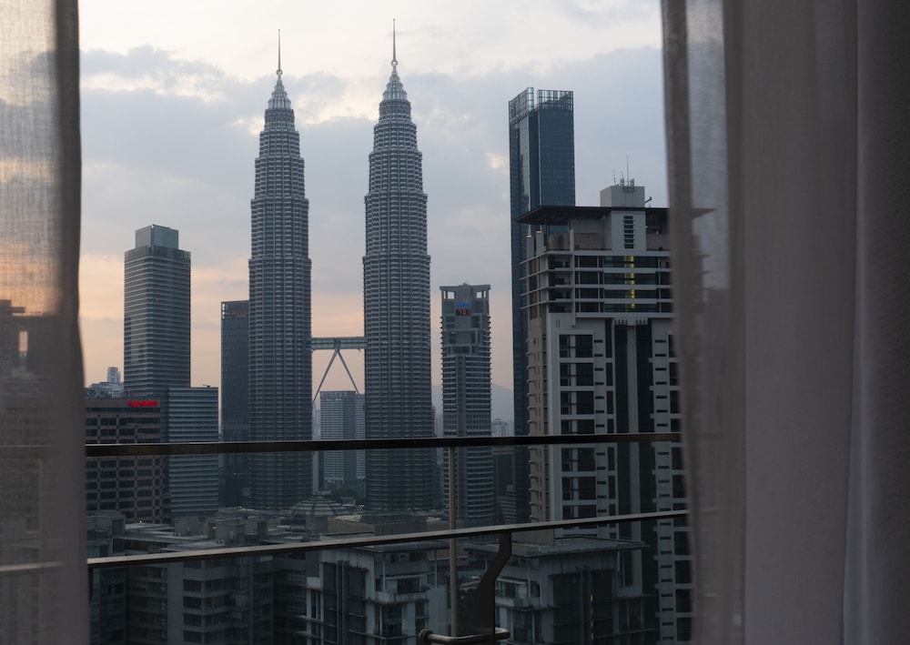 The Manor Suites KLCC by Moonway