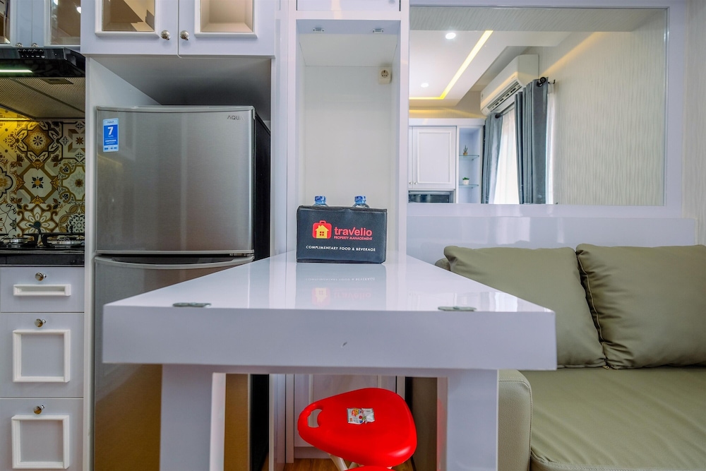 Fancy and Nice 2BR Apartment at Podomoro Golf View