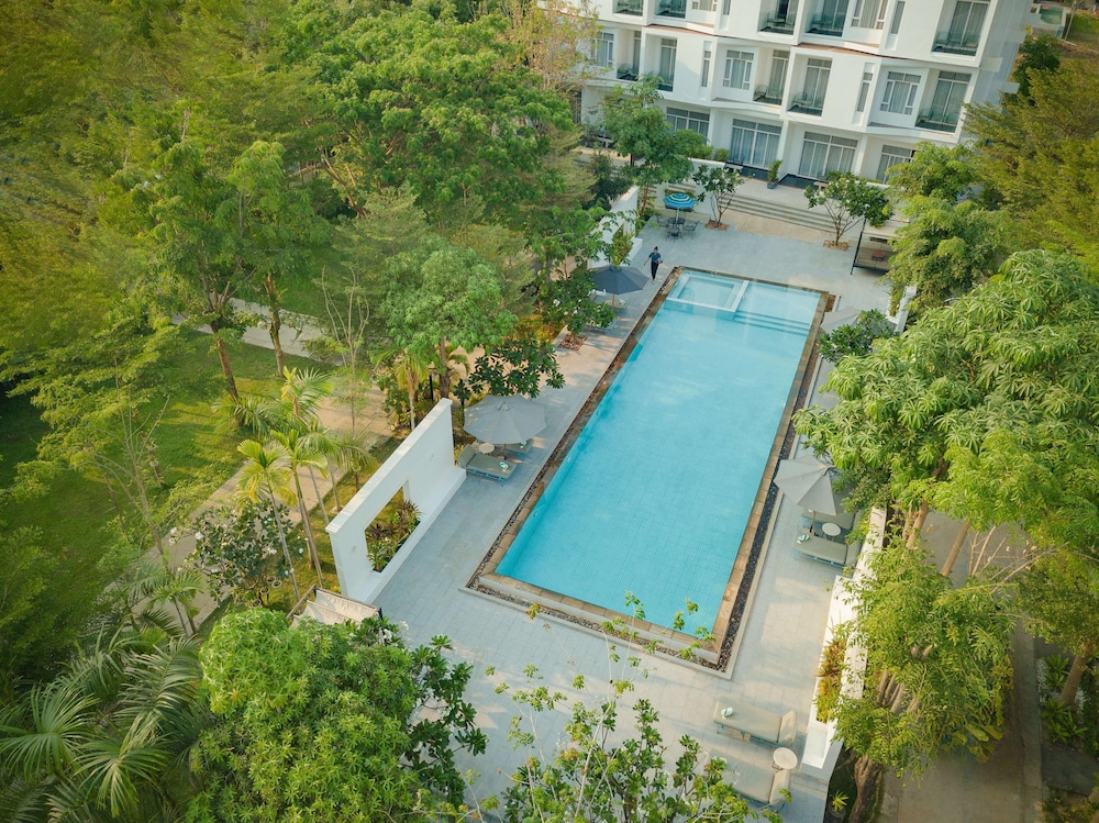 Elysium Suite