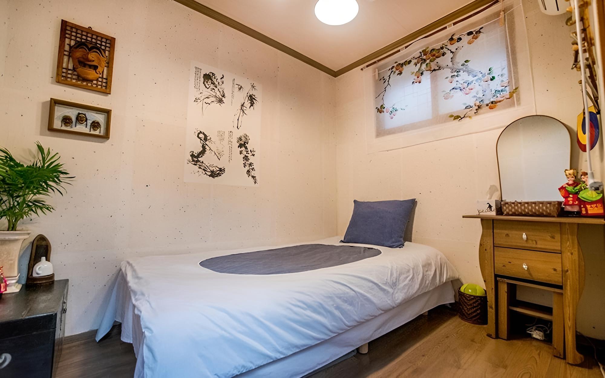 Jongno Punggyeong Hanok Stay view 2