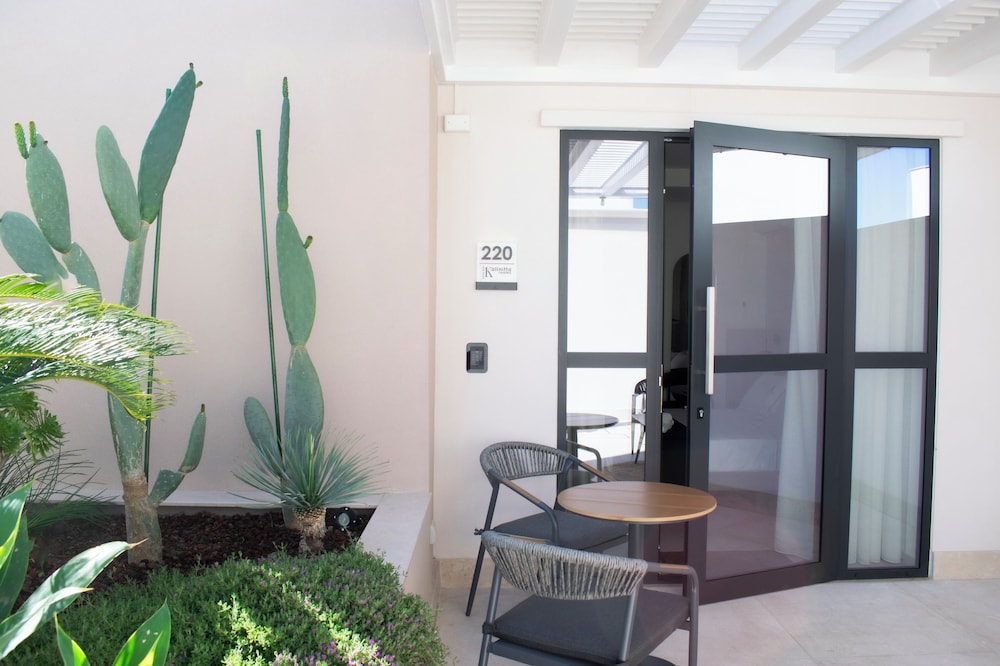 Kalinifta Rooms Luxury Style