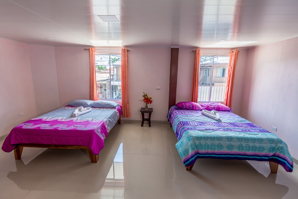 Hotel La Cascada - Hostel
