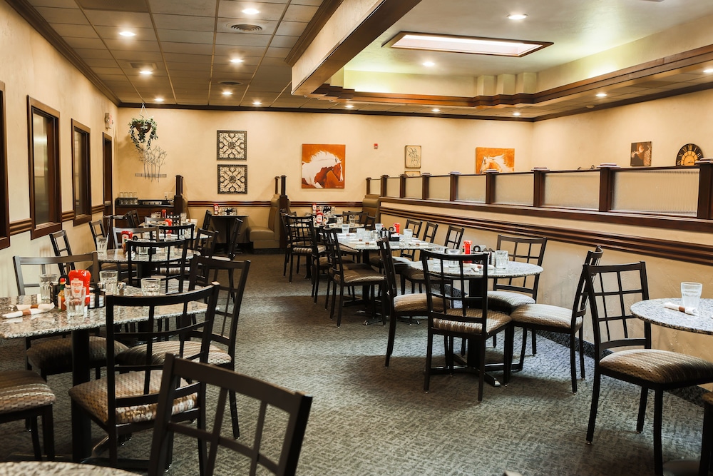 Great Falls Vacations - Heritage Inn - Property Image 12