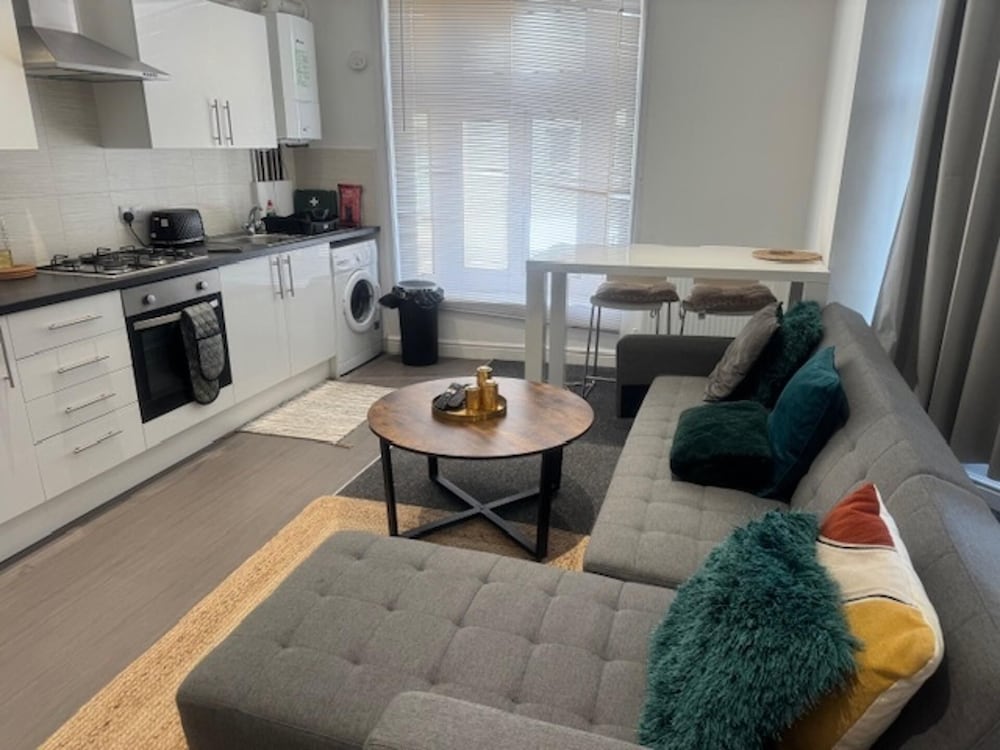 Lewisham - Apartment - Sleeps 5 - 93ws