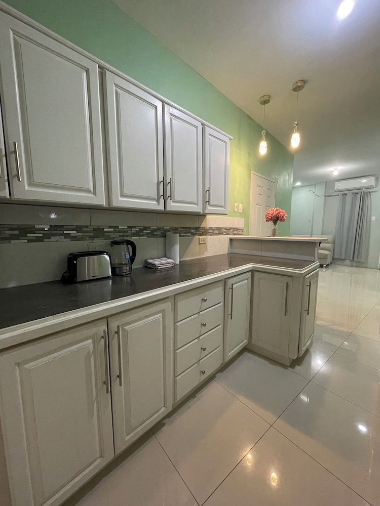 El Carmen Apartments