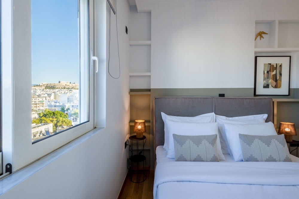 Acropolis Sky Retreat Jacuzzi 3BR Maisonette