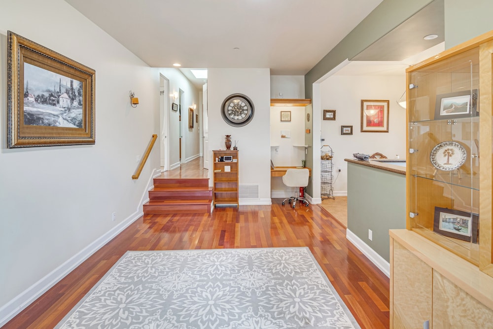Home Close to Trails & Shopping in Thousand Oaks!