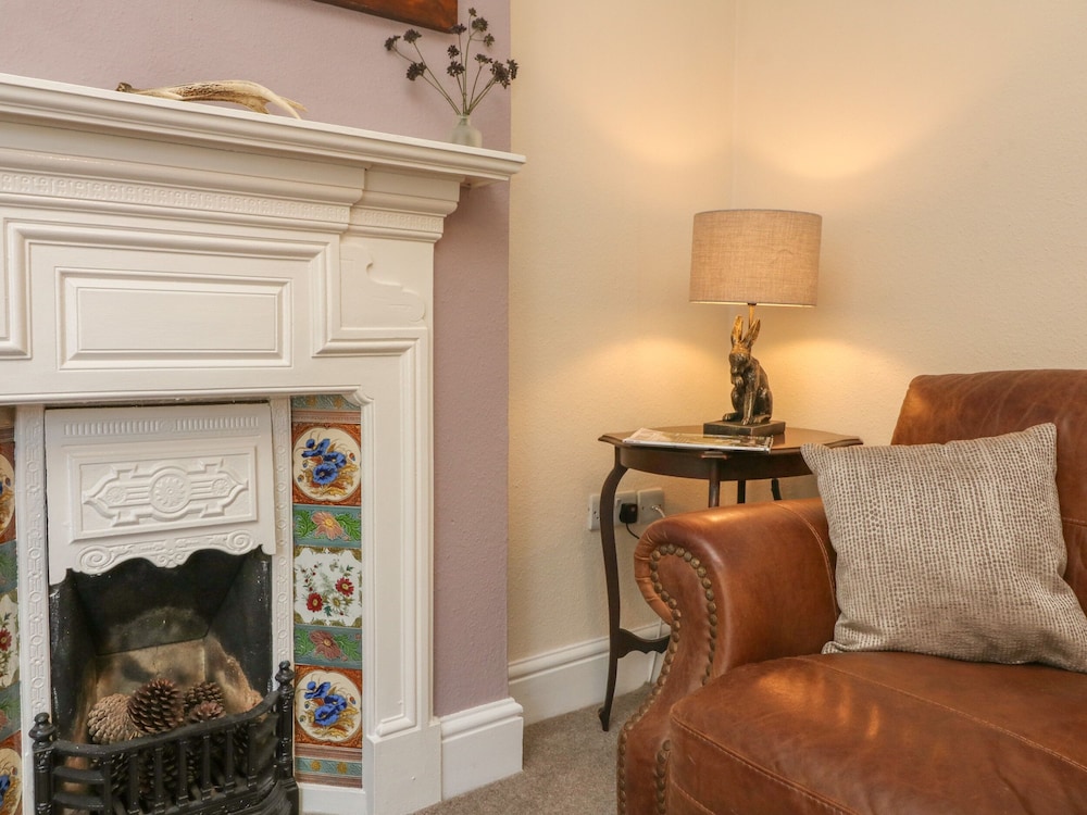 3 Lowerbourne Terrace