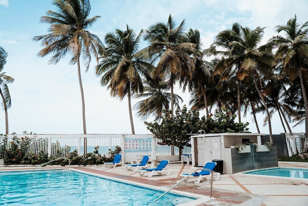 Puerto Rico Condado Beachfront w Pool Rental Otium Rentals - Property Image 19