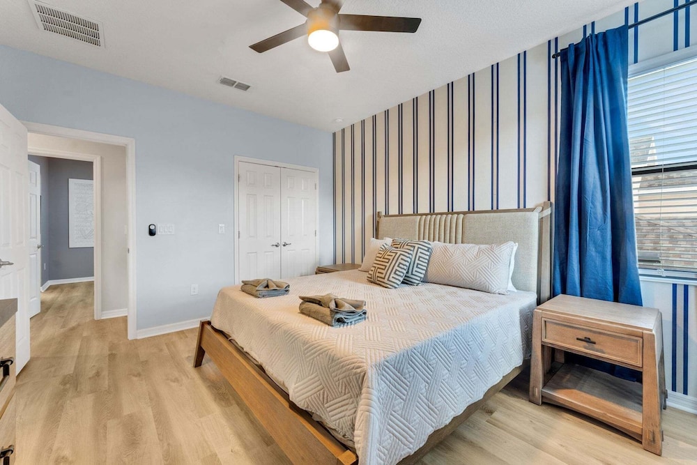 2311vd-providence 5 Bedroom Home
