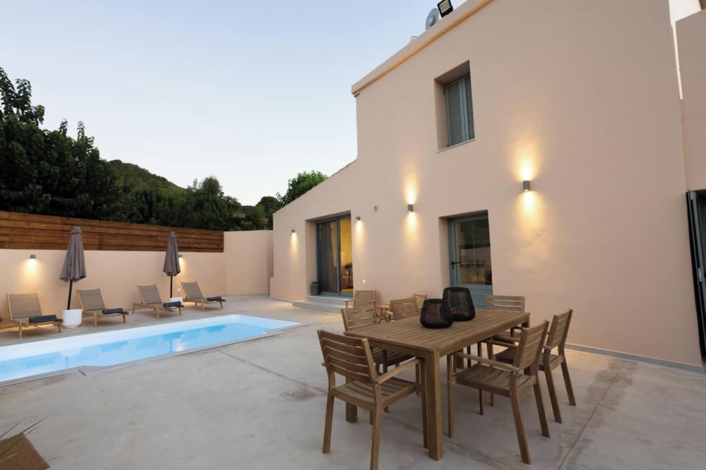 Roots Villa