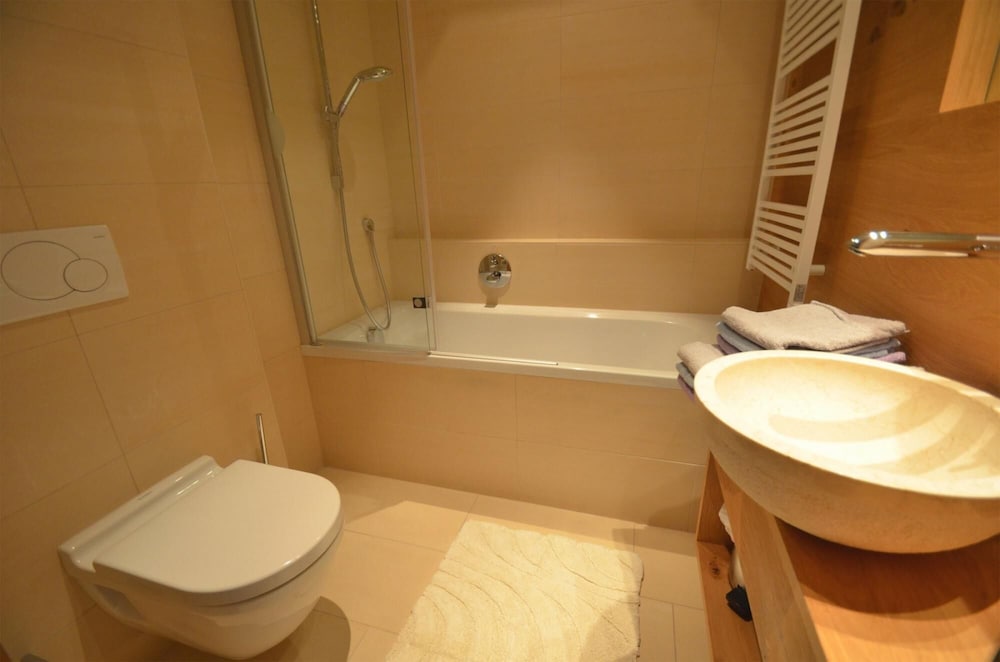 Zell City Exclusive Lodges - MAX ONE