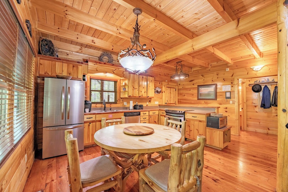 Smoky Bear Cabin