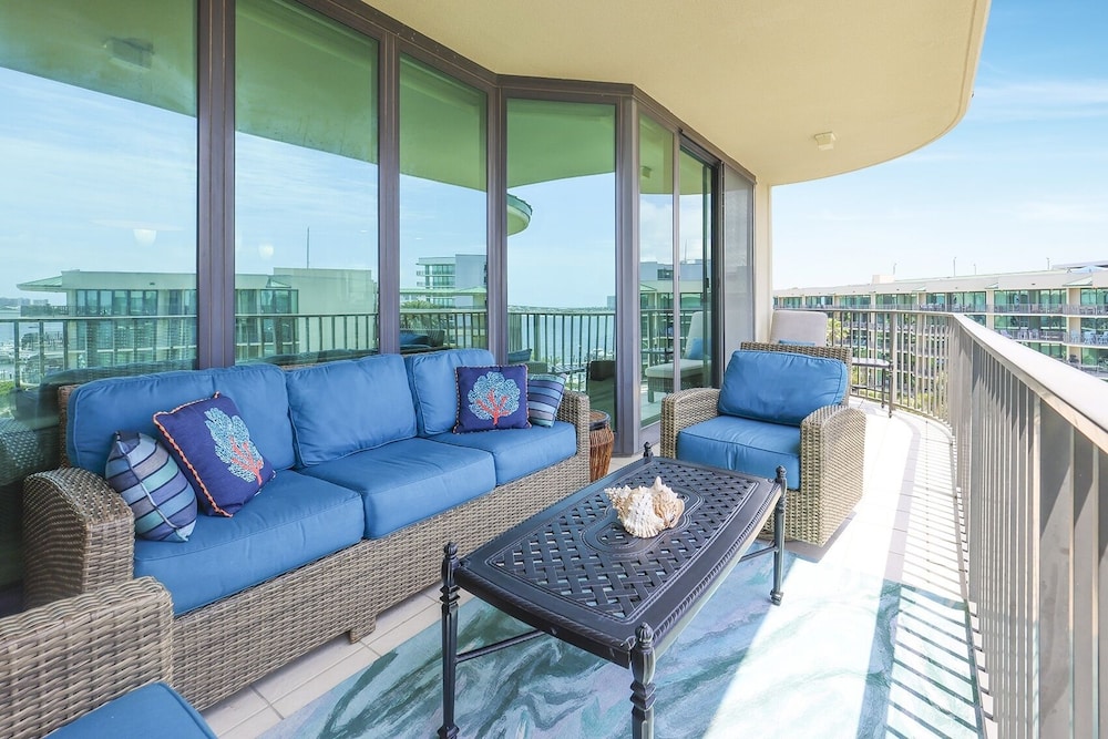 Phoenix On The Bay 1506 2 Bedroom Condo