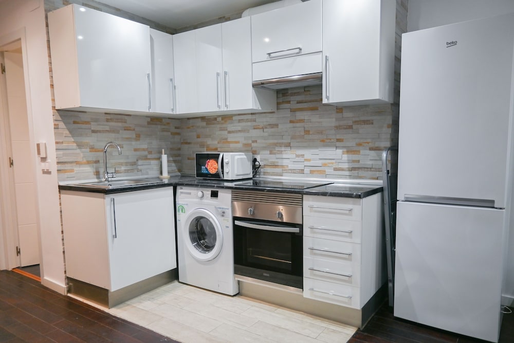 M Sen1692 Amplio Apartamento con Balc n en Calle