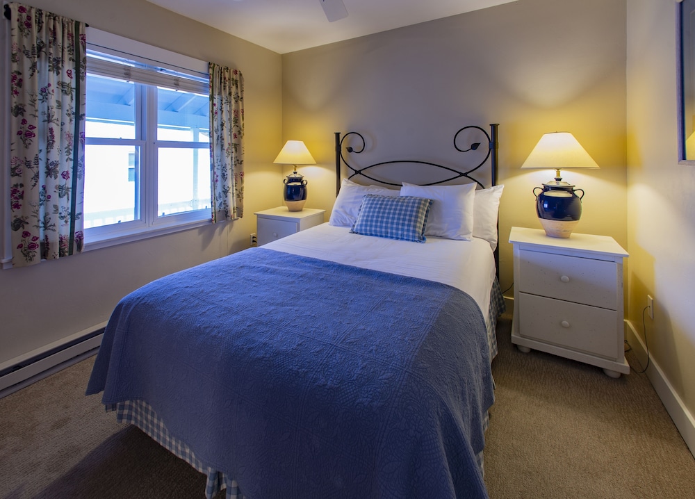 Edgewater Resort