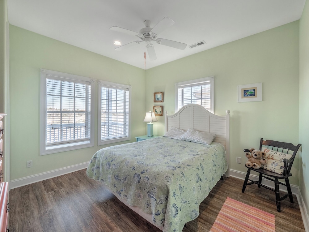 Legasea by Topsail Realty
