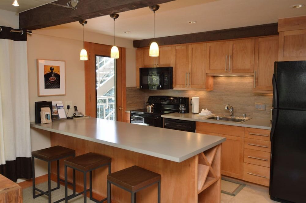 Chateau Eau Claire & Roaring Fork by Frias Properties