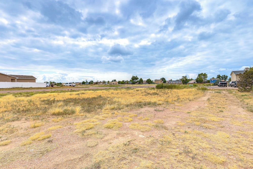 Patio & Mtn Views: Home 5 Mi to Pueblo Reservoir