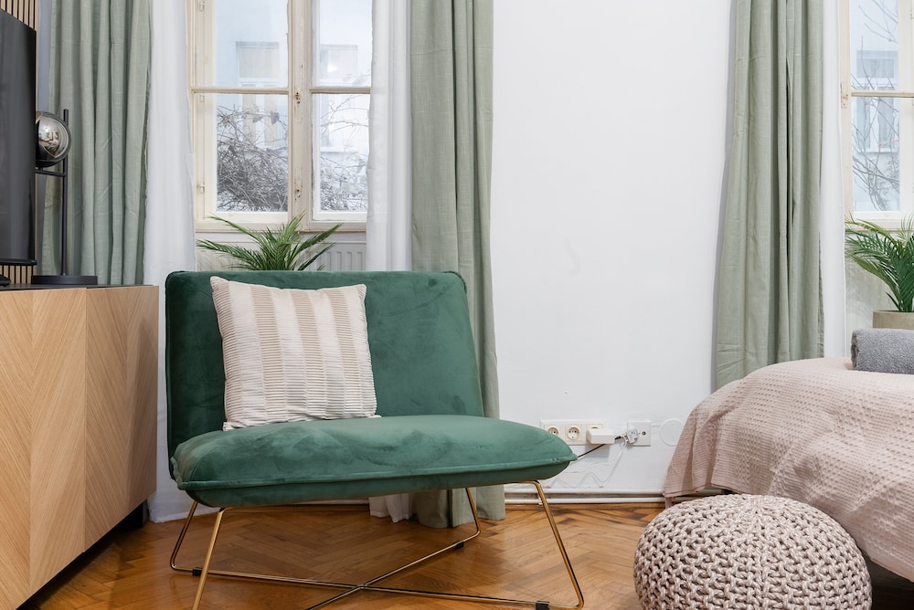 Designer Apartments - Near Danube