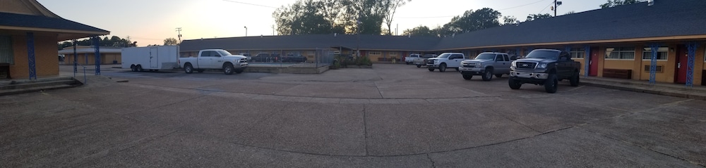 Budget Inn Magnolia