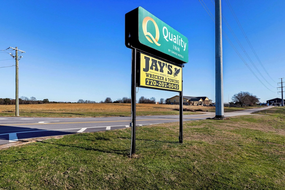 Monroe Vacations - Quality Inn - Property Image 20