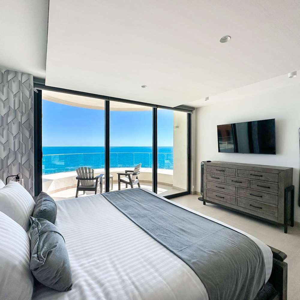 Brand New 6 Bedroom Penthouse