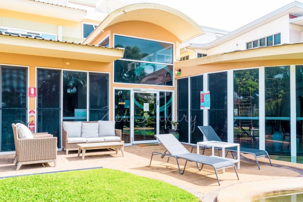 Zenhouse Retreat 5BR Homey Haven Pool Office