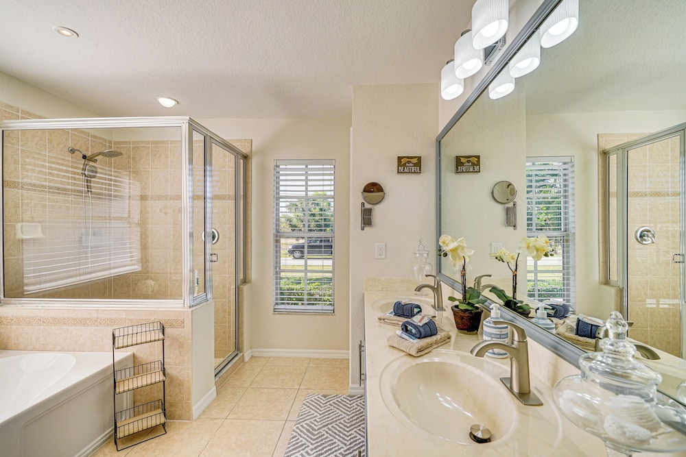 4 Mi to Beach: Home w/ Patio in Cape Coral!