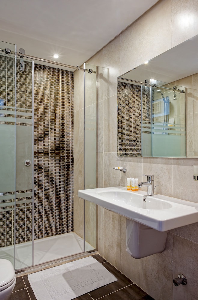 Vesta - Luxury Apt - 2BR - CFC Xxxv