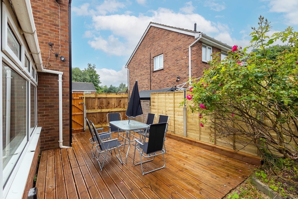 6 Guests - Pet Friendly - 10min Leeds City Centre