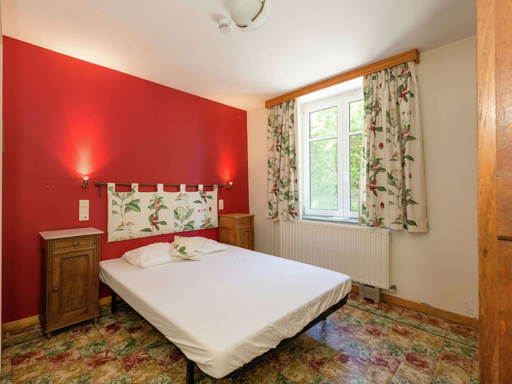 Cottage in Ferrieres With Sauna & Garden view 2