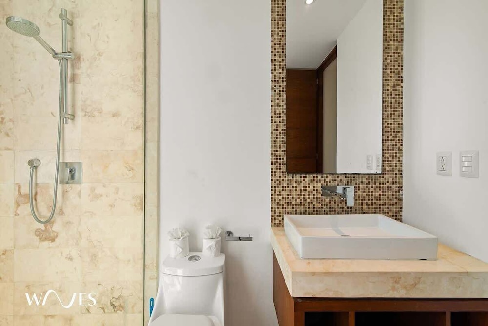 2 Br. Luminous and Spacious Pool View Apt