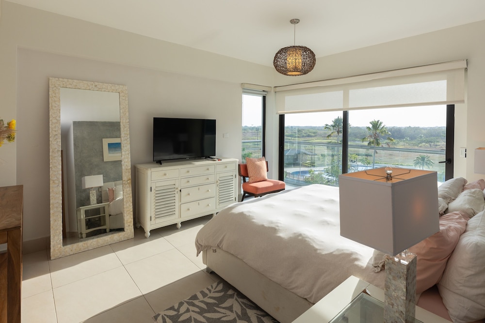 The Penthouse by Acomodo