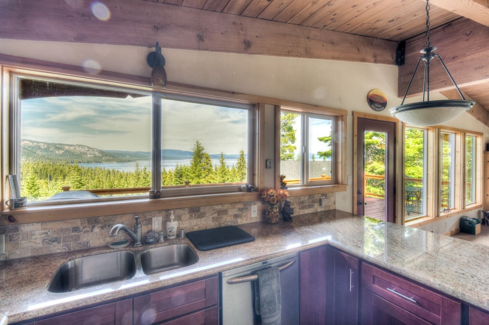 Chamberland Getaway - Property Image 19