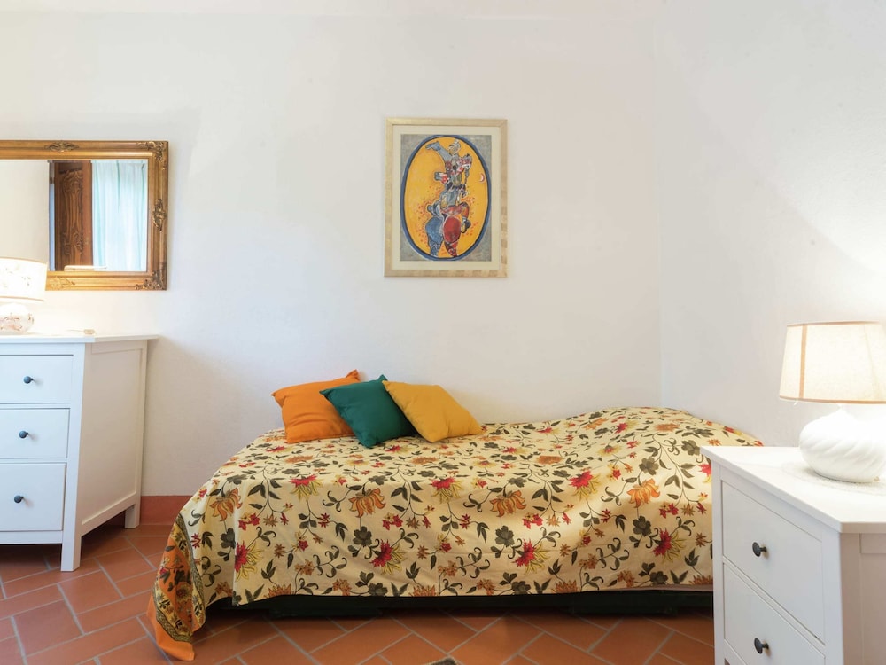 Escape in Rosignano Hills view 4