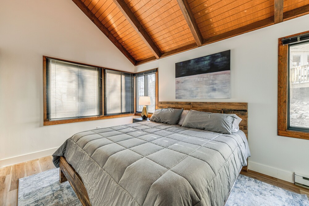 Walk to Ski Slopes: Wintergreen Resort Treehouse