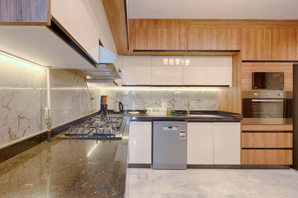 Vesta - Luxury Villa - 3BR - CFC I