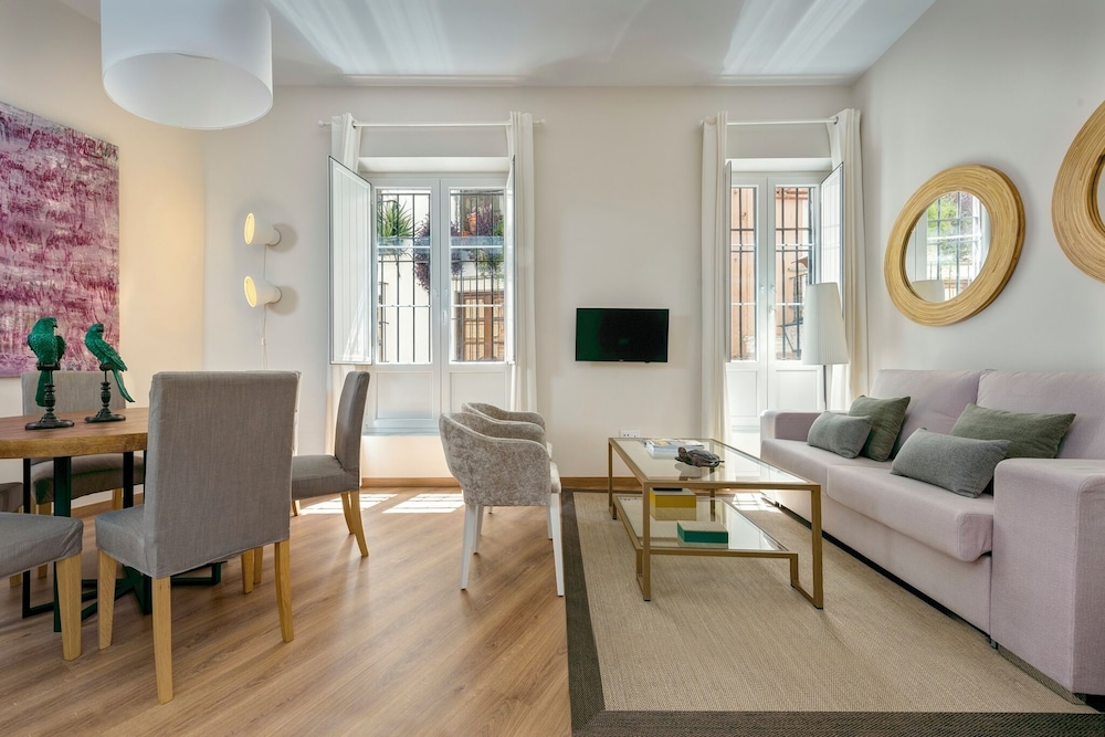 Genteel Home Conde de Ibarra III view 2