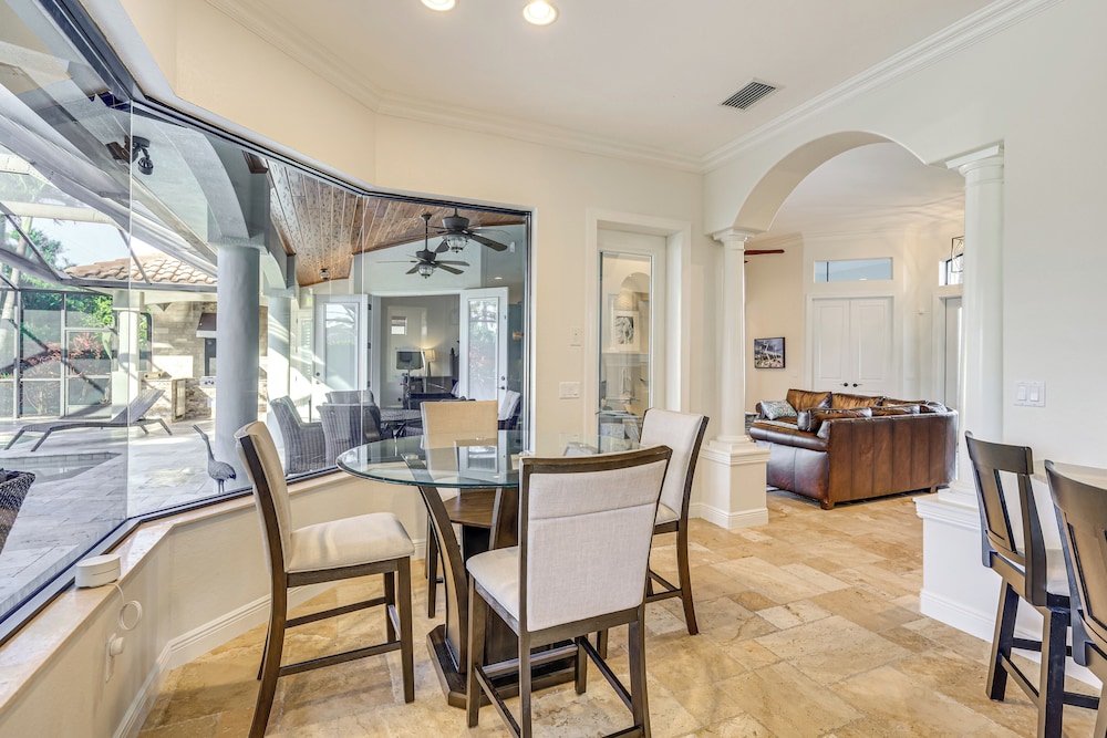 3 Mi to Bonita Beach: Outdoor Oasis w/ Pool & Spa!