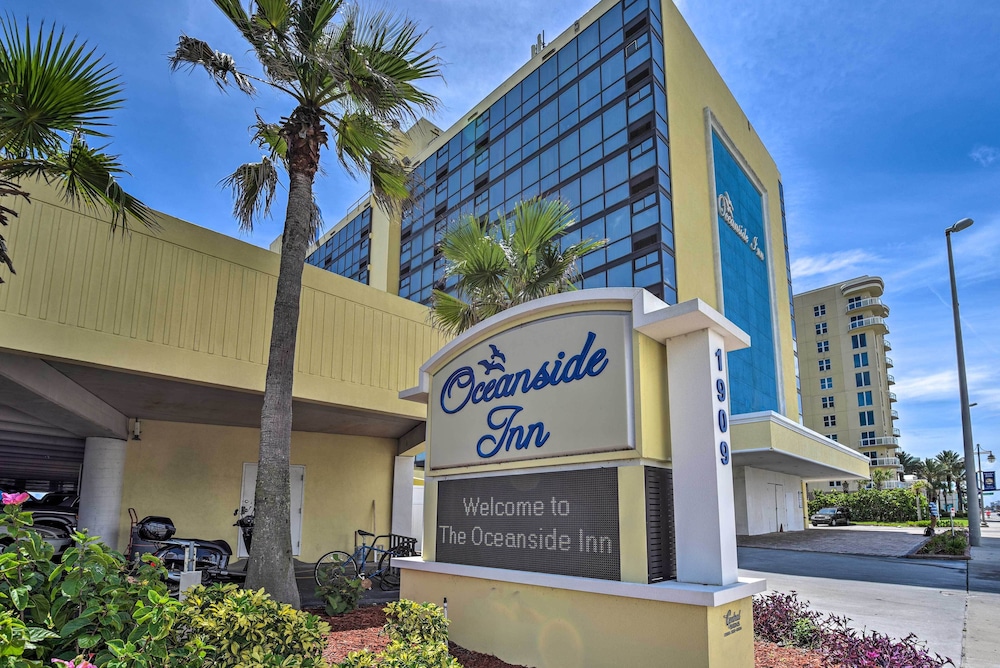Cozy Daytona Beach Studio w/ Beach Views!